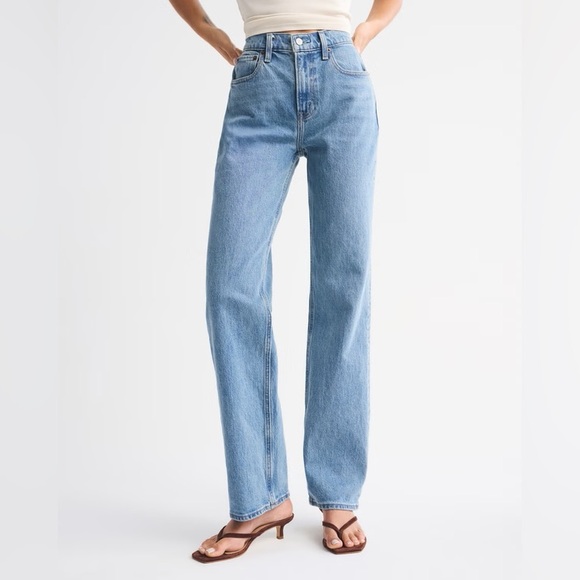 High Rise 90s Relaxed Jean (Long) - Picture 2 of 6